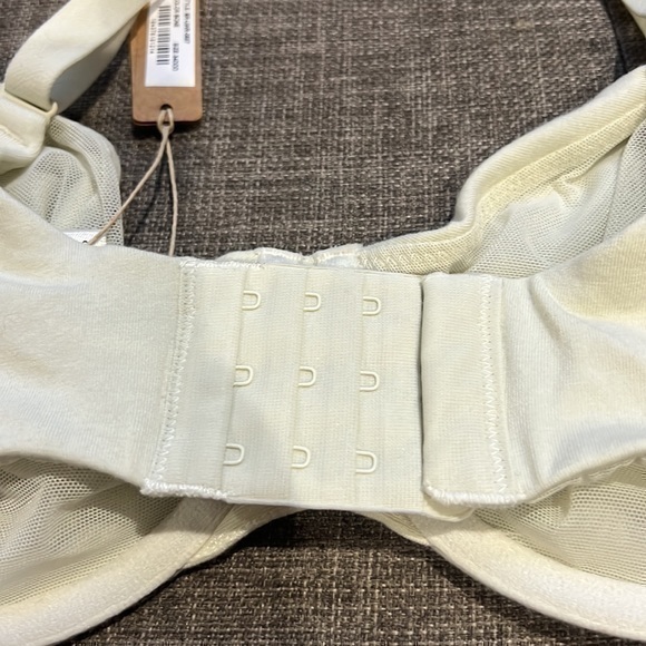 Skims Cotton Jersey Underwire Bra - Picture 9 of 10